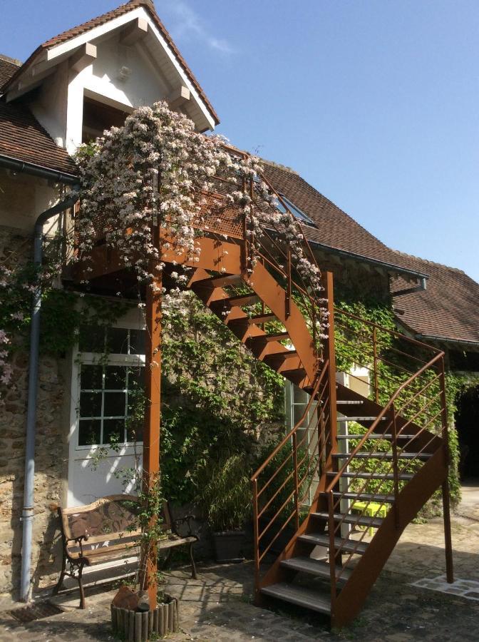 L'Orme Des Voyageurs Bed & Breakfast Boutigny Екстериор снимка